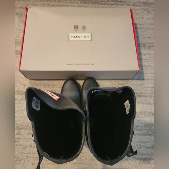 Hunter Refined Webbing Back Strap Tall Boots - Picture 4 of 7